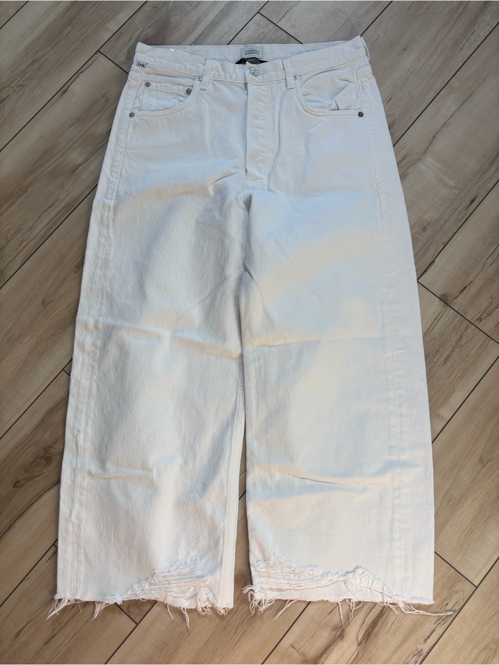 Citizens Of Humanity White Relaxed Wide-Leg Jeans with Raw Hem